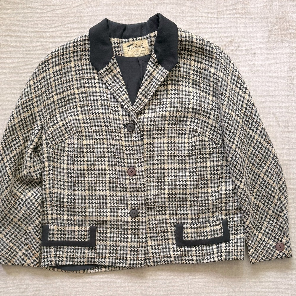 Vintage cropped herringbone women’s jacket